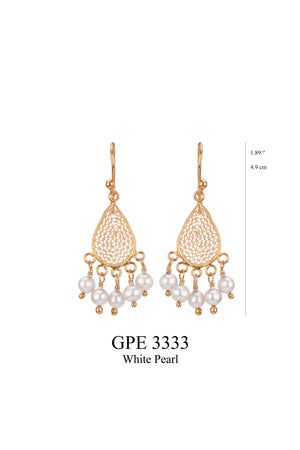 Small Teardrop gold filigree earrings - White Pearl