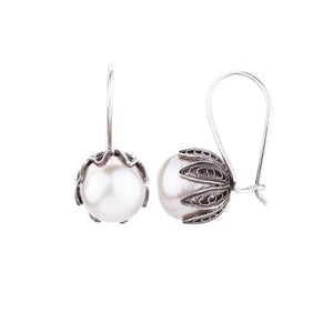 YVONE CHRISTA_TULIP CUP HANGING EARRINGS - WHITE PEARL - LARGE_E238H
