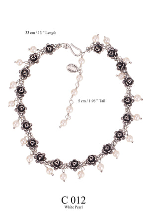 Rosebud choker necklace - pearl only