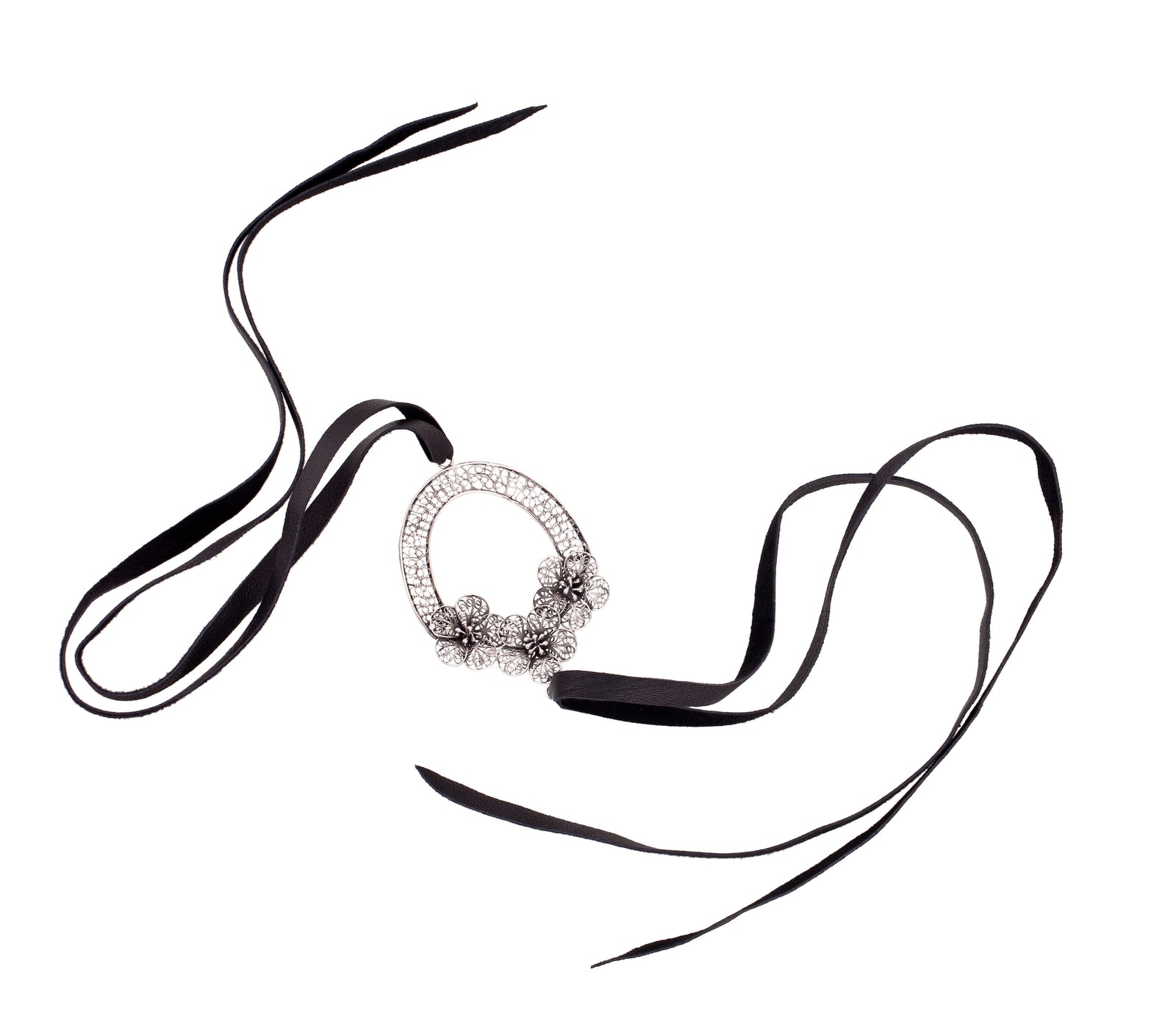 Girocollo a forma di bouquet 