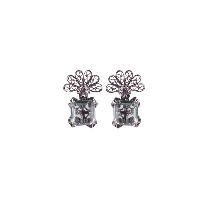 Zinnia flower earrings - Light blue