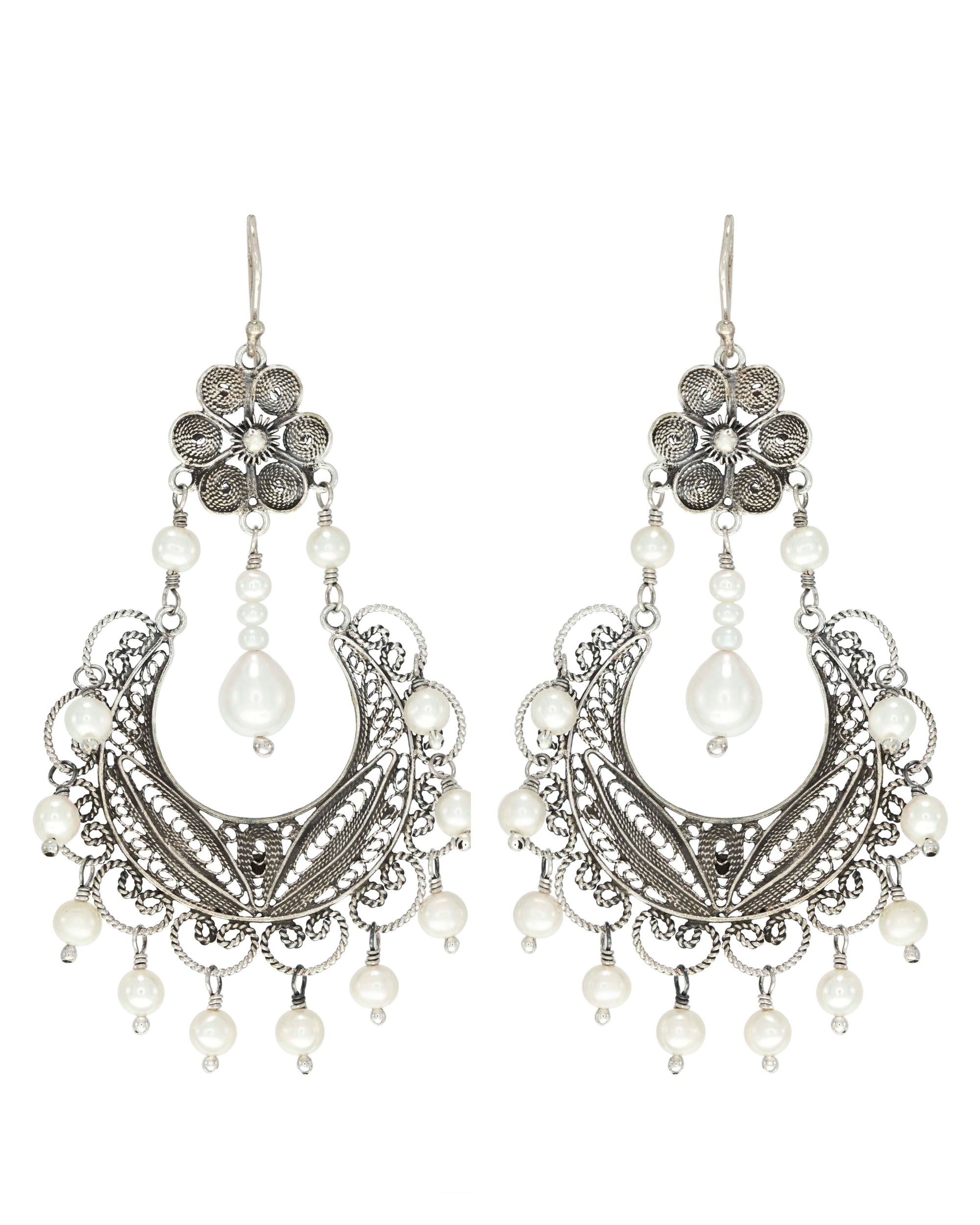Boucles d'oreilles lustre Frida - Perles Blanches ✿ 