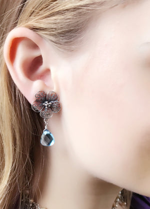 Blossom earrings - gray/blue