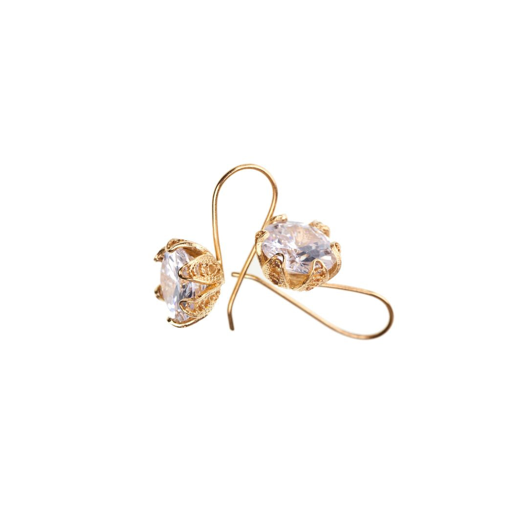 Elizabeth Locke Gold Puff Medium Oval Gold Earrings