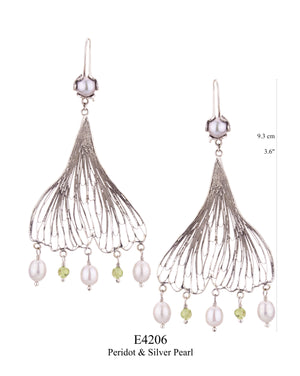 Ginkgo Biloba earrings - Peridot/Silver Pearl