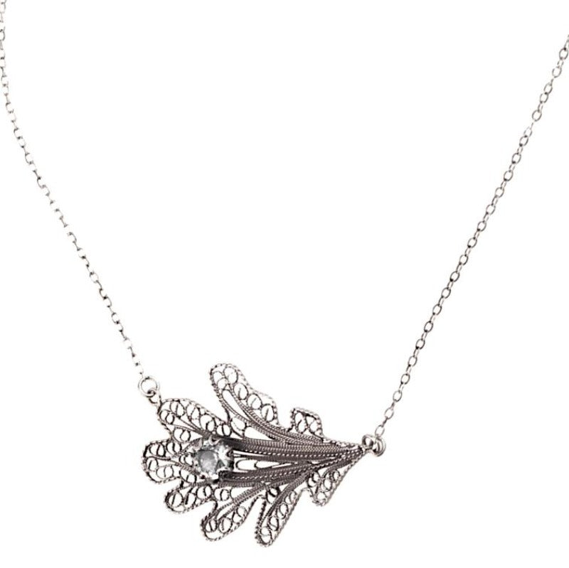 Oak leaf necklace - medium_C5090 by Yvone Christa