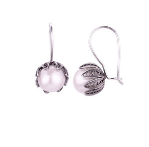 Yvone Christa_TULIP CUP HANGING EARRINGS - PNK PEARL - LARGE_E238H