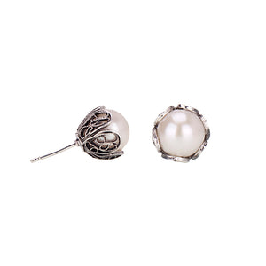 Yvone Christa_LACY FILIGREE STUD EARRINGS_E3430_white pearl