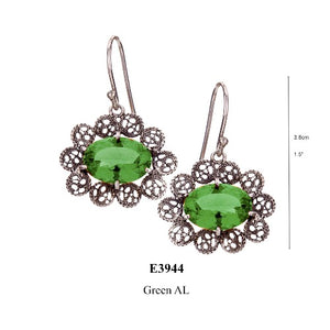 Lace filigree earrings - emerald green