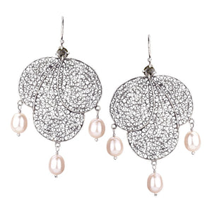 Yvone Christa_LARGE PHLOX PETAL EARRINGS WITH PINK PEARLS_E4129