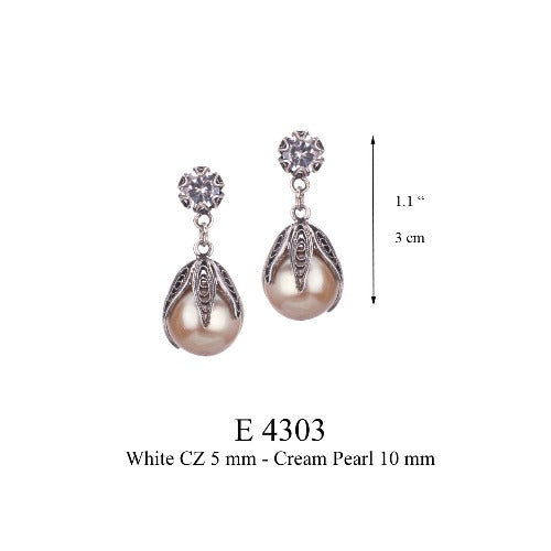 Boucles d'oreilles pendantes en perles de tulipe 